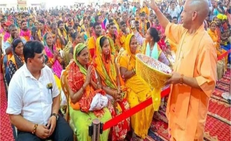 सफाईकर्मियों को 35-40 लाख का सुरक्षा बीमा, सीधे खाते में सैलरी, ₹5 लाख का मुफ्त इलाज मिलेगा; CM Yogi ने खोला खुशियों का पिटारा, दिया डबल दिवाली गिफ्ट !