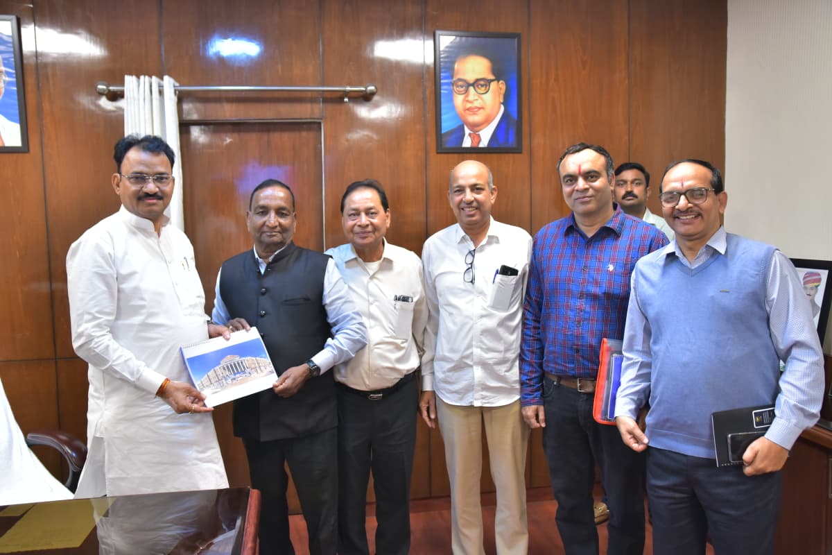 मूंधड़ा व पचीसिया ने जयपुर में की उपमुख्यमंत्री सहित मंत्री व अधिकारियों से शिष्टाचार भेंट