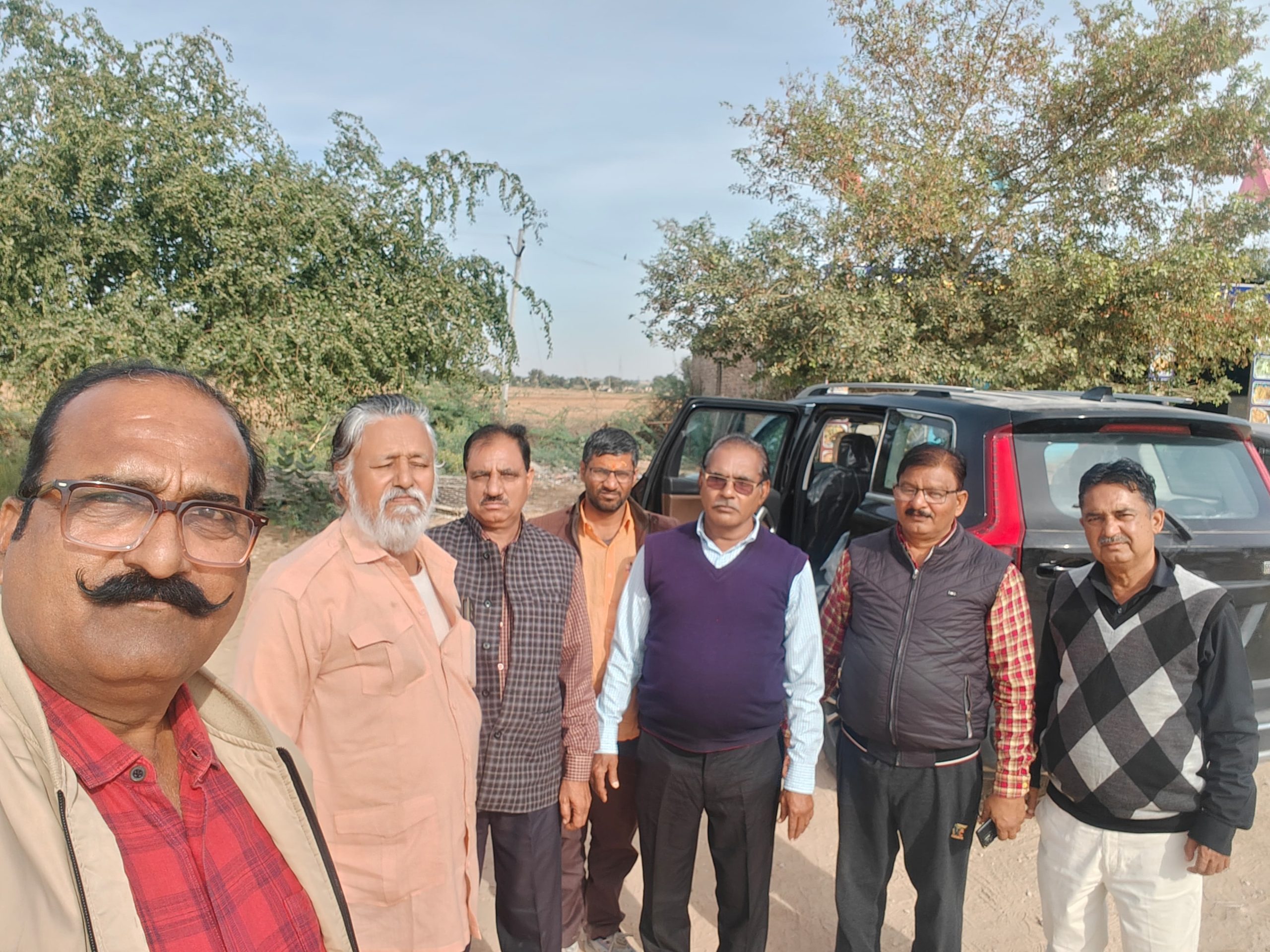 प्रदेश शैक्षिक अधिवेशन के लिए बीकानेर से शिक्षक रवाना हुए