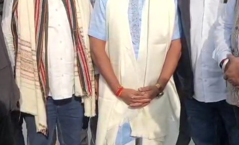 हिंदूवादी नेता टी राजा सिंह का बीकानेर पहुंचने पर किया स्वागत 