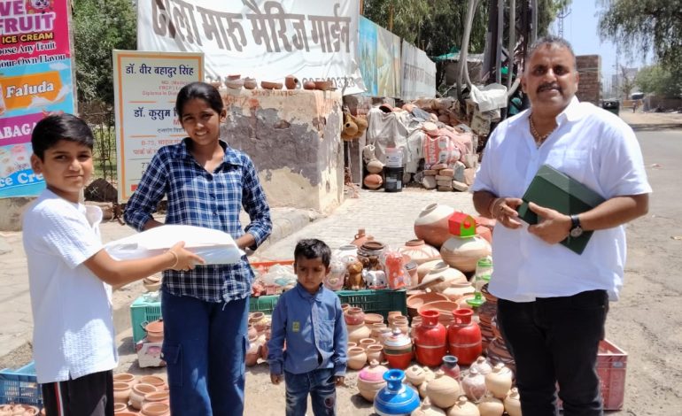 पूर्व पार्षद मनोज विश्नोई बने मिसाल, जरूरतमंद बालिका की पढ़ाई का उठाया जिम्मा