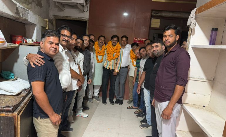 खजांची मार्केट वेलफेयर सोसायटी के पदाधिकारी निर्विरोध निर्वाचित, व्यापारियों ने किया स्वागत