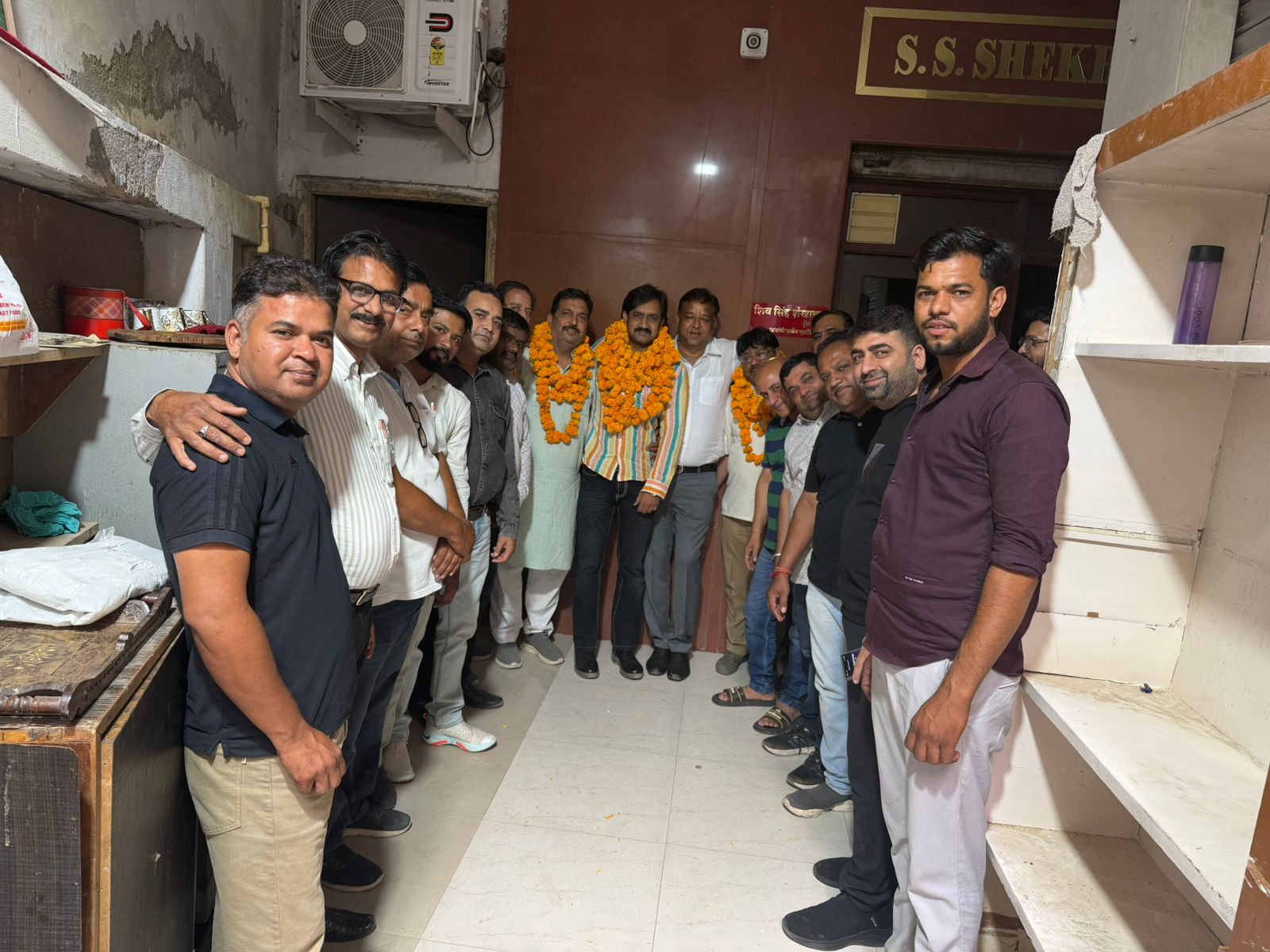 खजांची मार्केट वेलफेयर सोसायटी के पदाधिकारी निर्विरोध निर्वाचित, व्यापारियों ने किया स्वागत