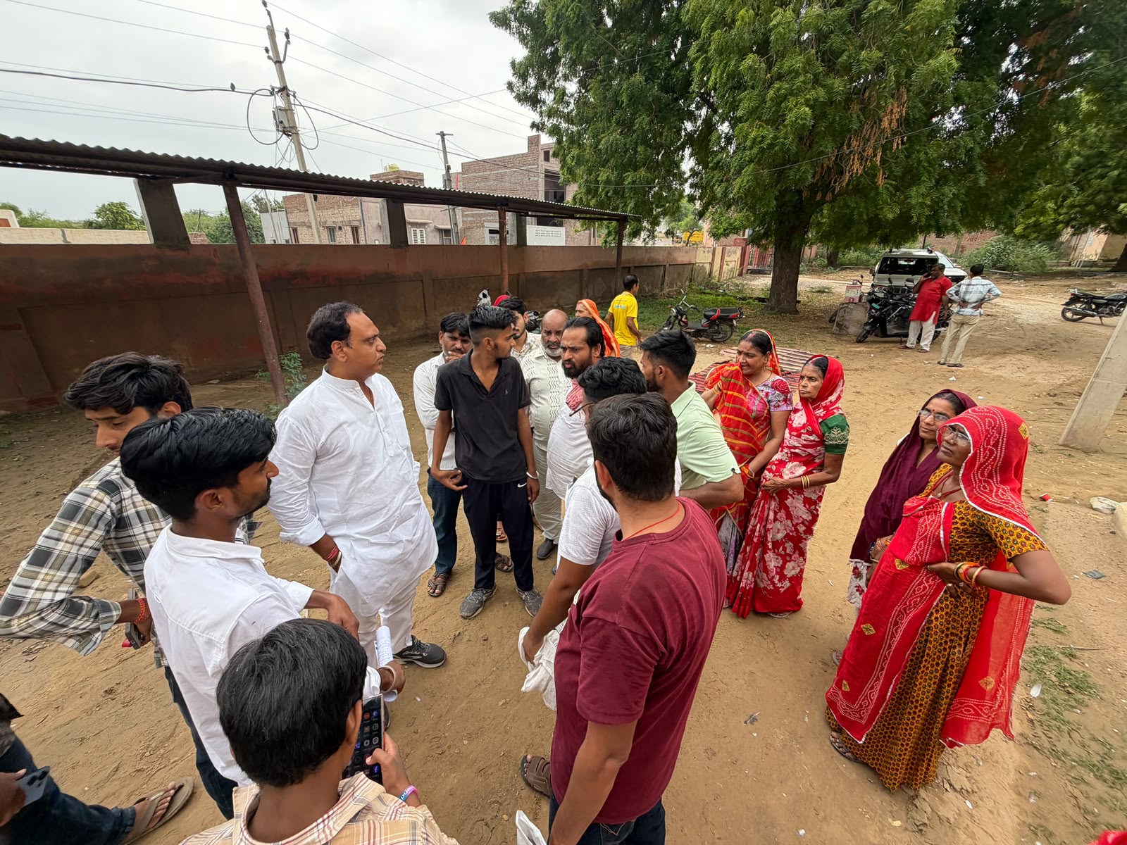 30 महीने से पानी कनेक्शन का इंतजार, चोपड़ा बाड़ी के लोगों का गंगाशहर टंकी पर धरना