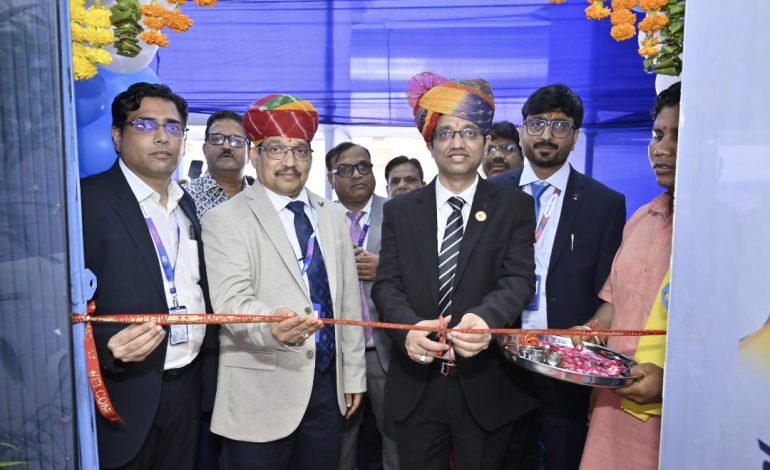 SBI की बीकानेर को दोहरी सौगात: आधुनिक बैंक शाखा शुरू, जिम्नास्टिक खिलाड़ियों को दिए उपकरण