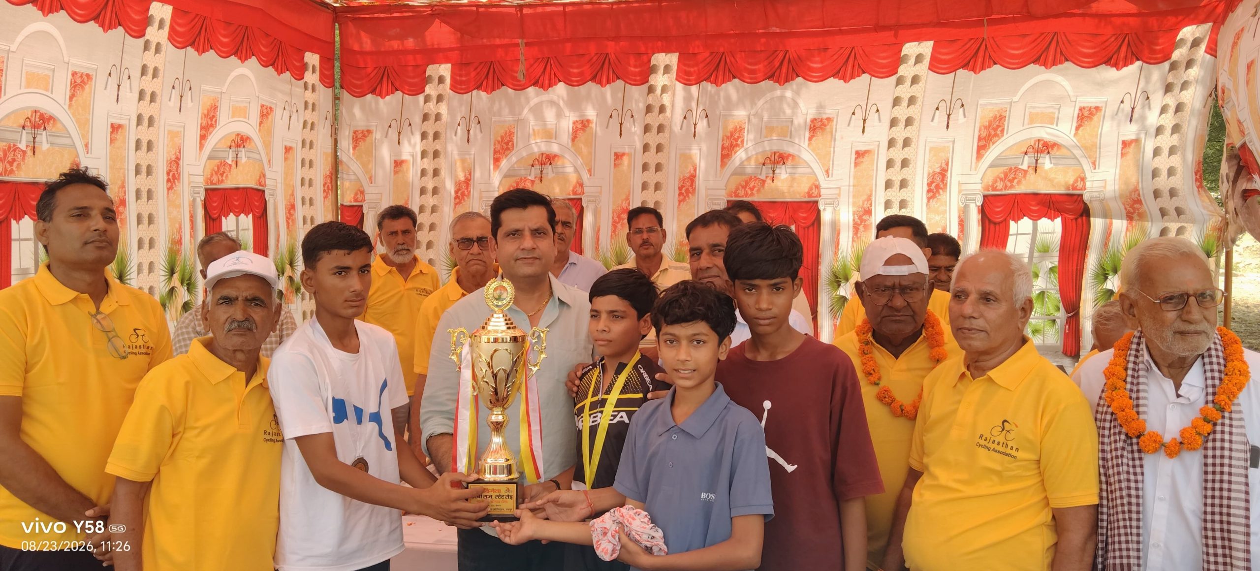 एमटीबी के बाद रोड साइक्लिंग में भी बीकानेर बना चैंपियन, 17 अंकों के साथ जीती टीम ट्रॉफी