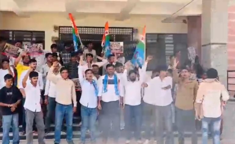 खाजूवाला कॉलेज में NSUI का हल्लाबोल, छात्रसंघ चुनाव बहाली को लेकर किया प्रदर्शन