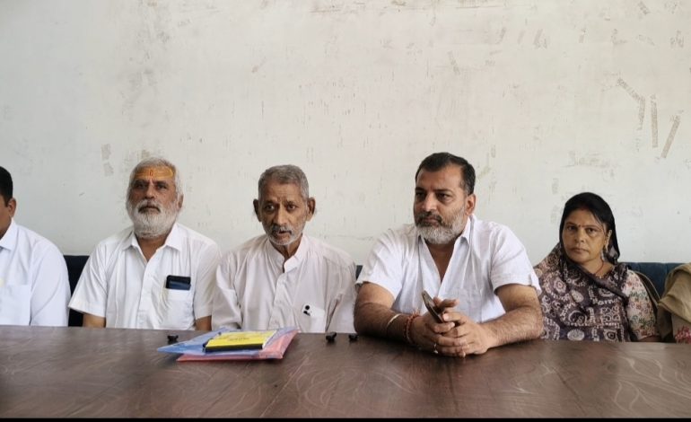 टिकट से पहले किराडू ने बढ़ाया सियासी पारा, पश्चिम की 20-25 वार्डों पर फोकस, टिकट नहीं मिला तो कोर कमेटी लेगी फैसला