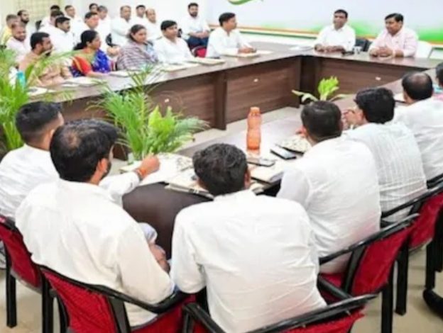 कांग्रेस ने बदली टिकट रणनीति, फोन पर मिलेगा टिकट