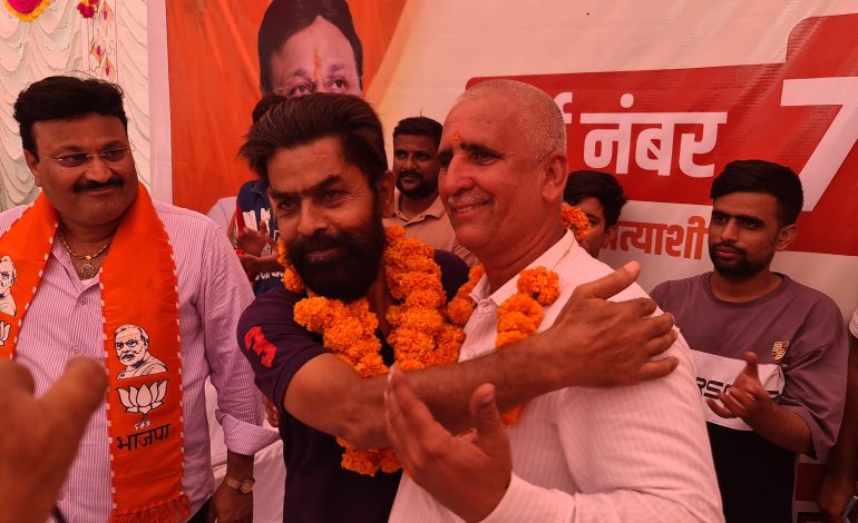 बबलू पीर ने भाजपा प्रत्याशी दीपक पारीक को दिया समर्थन, बोले—दीपक हमारे भाई, पूरी मजबूती से साथ खड़े हैं