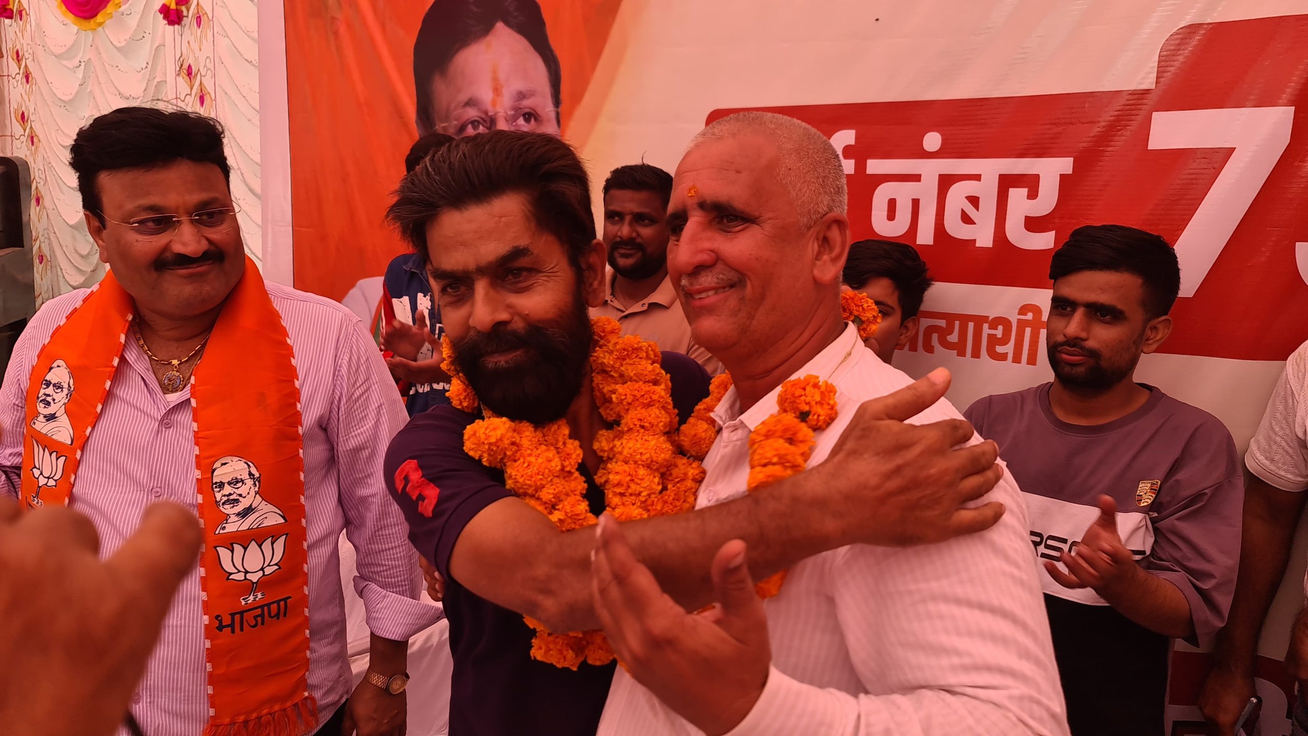 बबलू पीर ने भाजपा प्रत्याशी दीपक पारीक को दिया समर्थन, बोले—दीपक हमारे भाई, पूरी मजबूती से साथ खड़े हैं