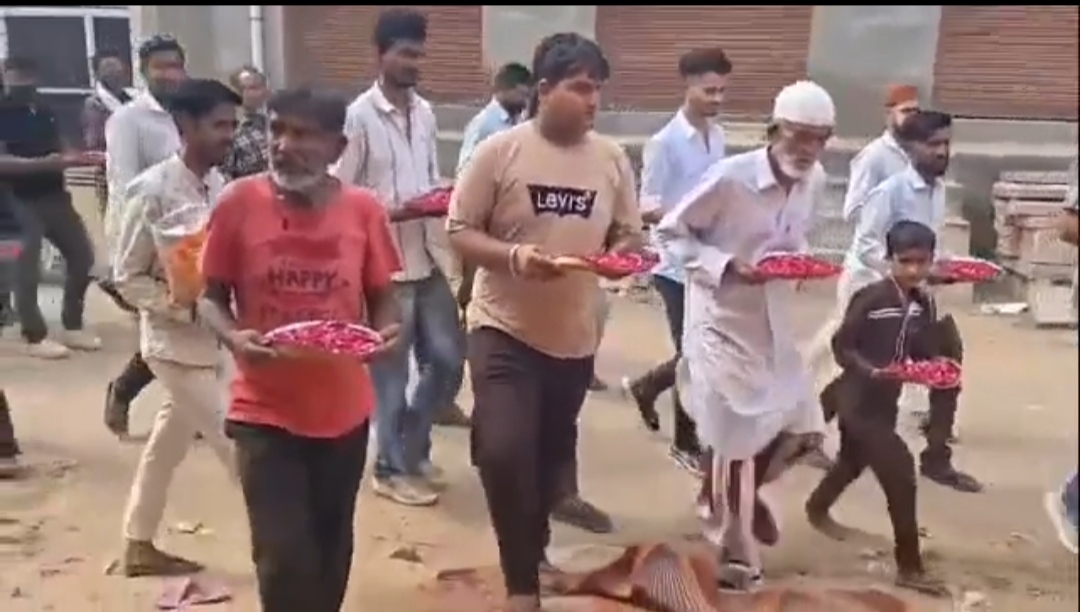 हनुमानजी की मूर्ति स्थापना में दिखी गंगा-जमुनी तहजीब, हिंदू-मुस्लिम समाज ने दिया भाईचारे का संदेश