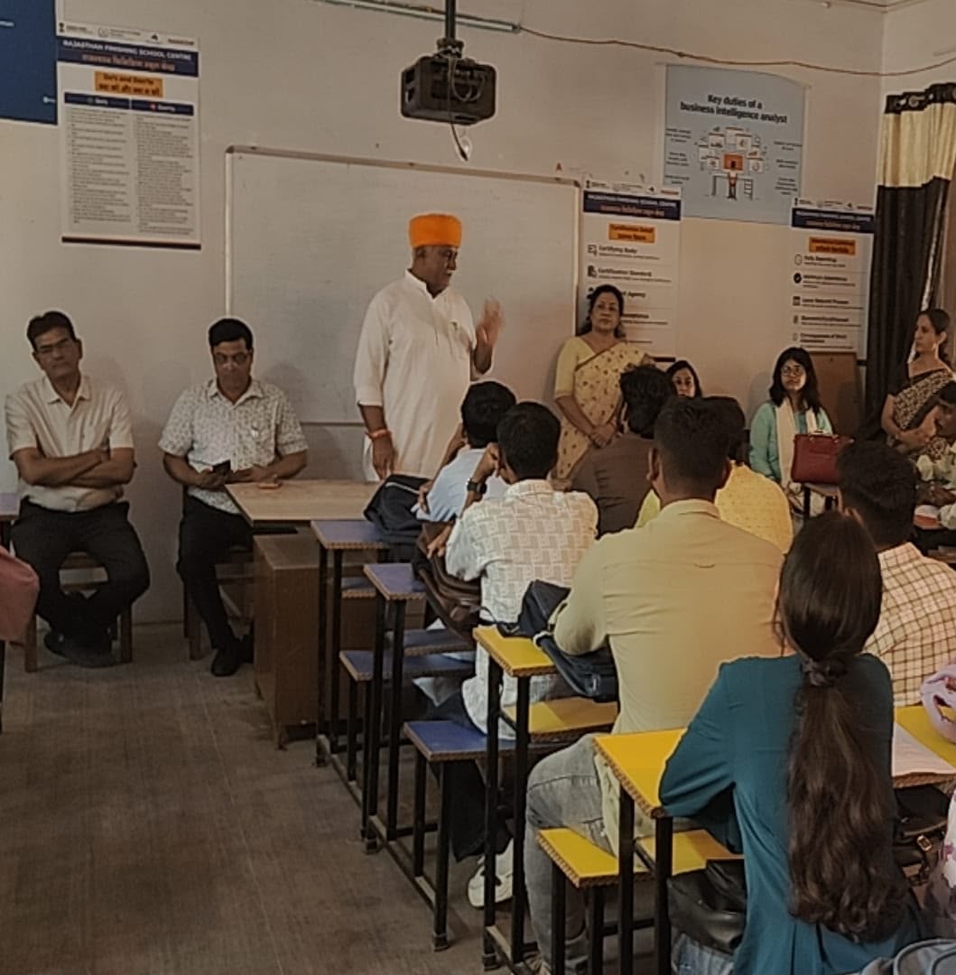 डूंगर कॉलेज में युवा मतदाता पंजीकरण अभियान, जेठानंद व्यास बोले- युवा स्वस्थ लोकतंत्र के आधार