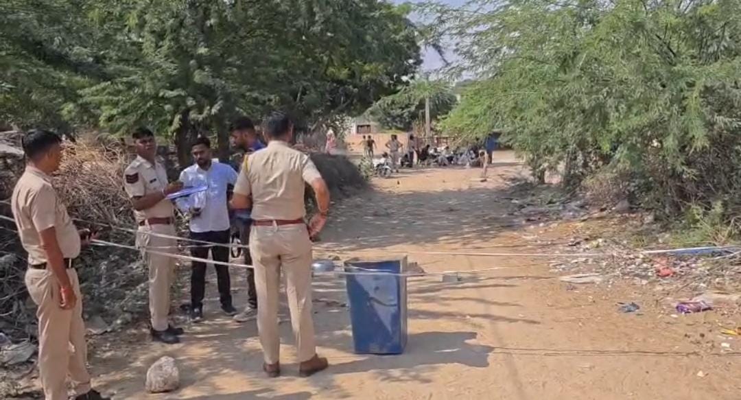 श्रीडूंगरगढ़ में चाकूबाजी से हत्या, मौके पर पहुंची FSL टीम, आरोपी की तलाश में जुटी पुलिस
