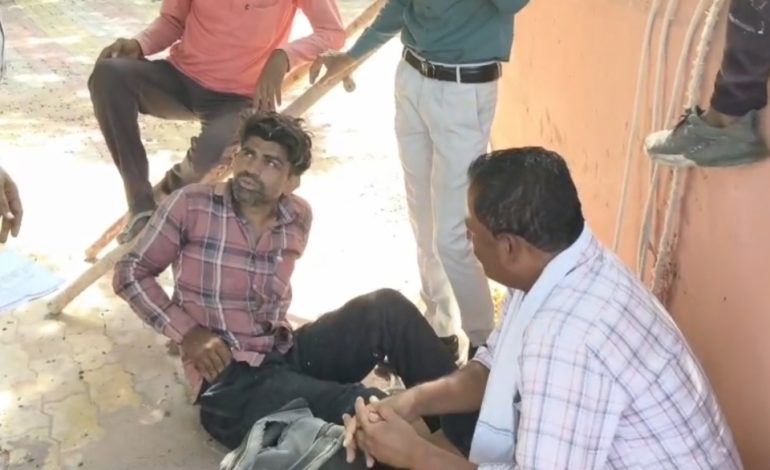 जूनागढ़ की खाई में रातभर फंसा रहा युवक, 12 घंटे बाद रेस्क्यू कर निकाला, पीबीएम ट्रॉमा सेंटर में भर्ती