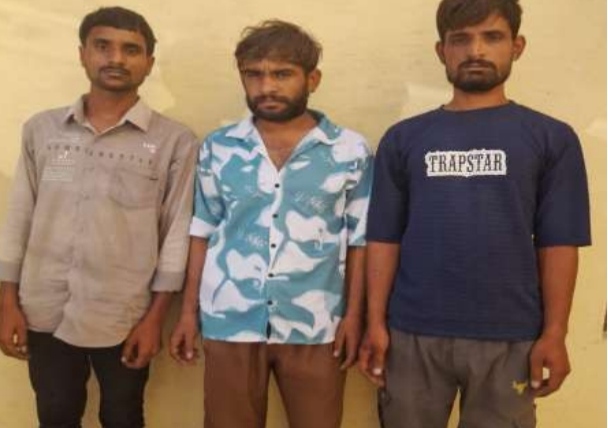 बीकानेर में बंद कोटड़ी से बर्तन चोरी करने वाले 3 आरोपी गिरफ्तार, 2 लाख का माल बरामद