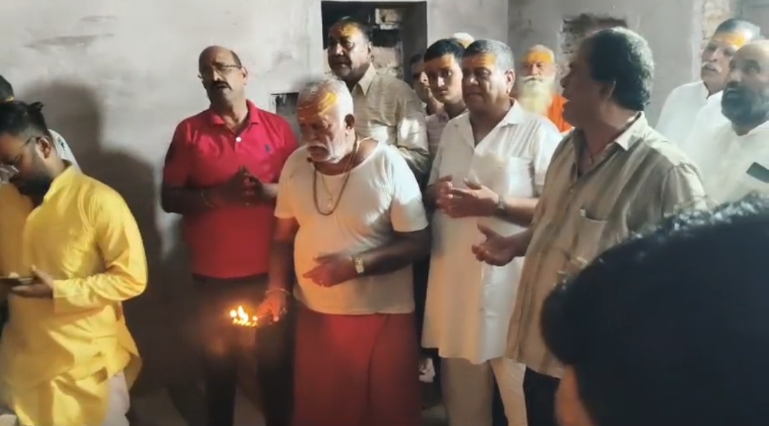 नवरात्र के छठे दिन कृपाल भैरू मंदिर में बाबा भैरुनाथ का पंचामृत अभिषेक, विशेष श्रृंगार कर की आरती